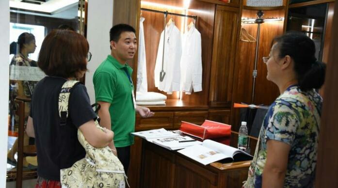 光明家具915南京工厂嗨购会回顾，选购实木家具就到工厂看一看