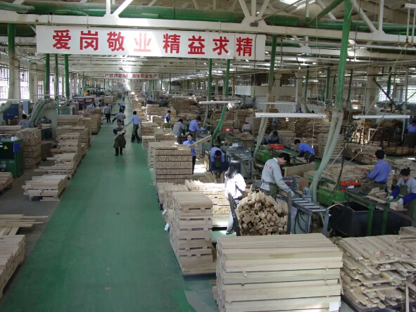 一句“让品牌点亮中国”在网上刷屏，中国实木家具品牌之路任重道远