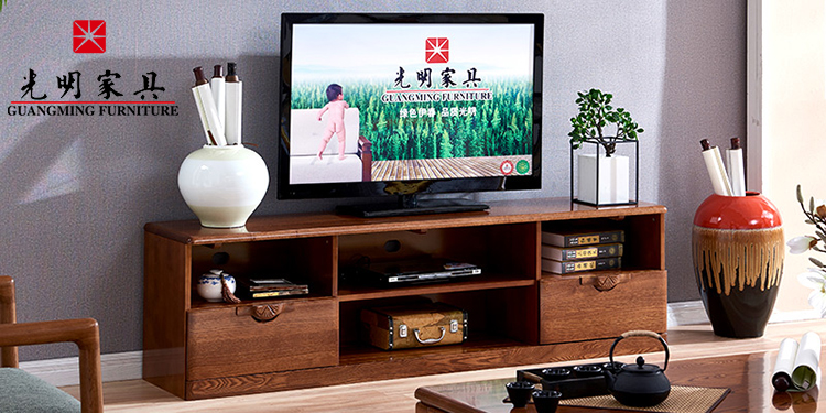 大家好，我是做家具的，我叫光明