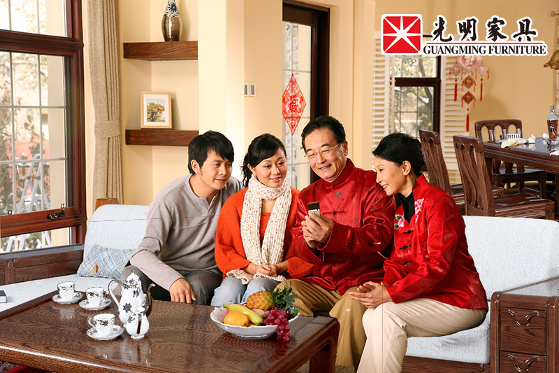 2020年假在家陪伴亲人，因爱而选实木家具！