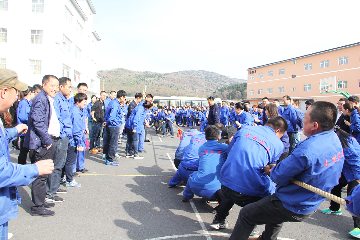 《青山不墨》深入刻画了东北林区人的性格特点！